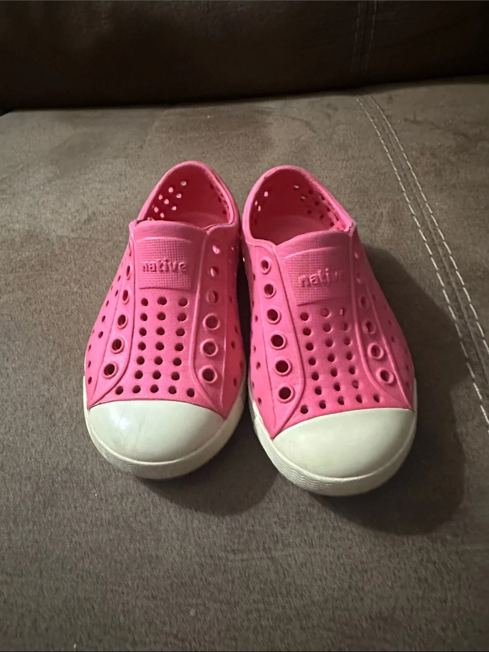 Native Kids Jefferson Water Shoes in Bright Pink with White Toe